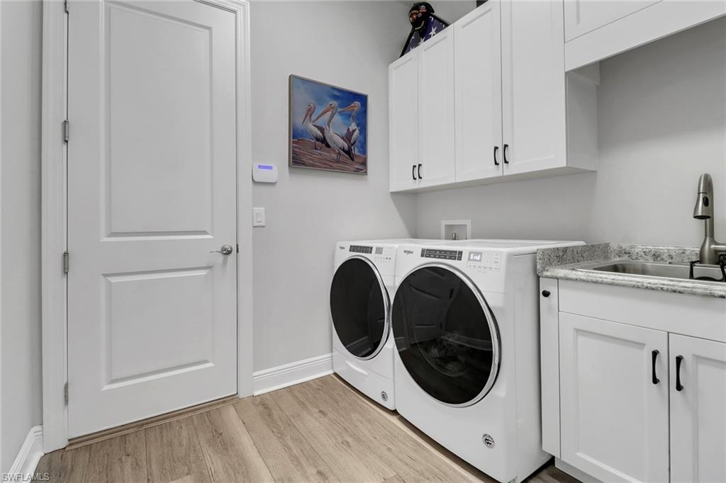 8966 Saint Lucia Dr Property Photo 17