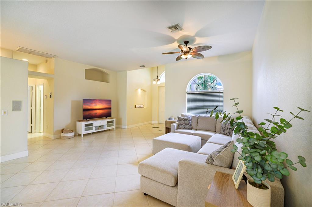 5235 Malvern Ct Property Photo 6
