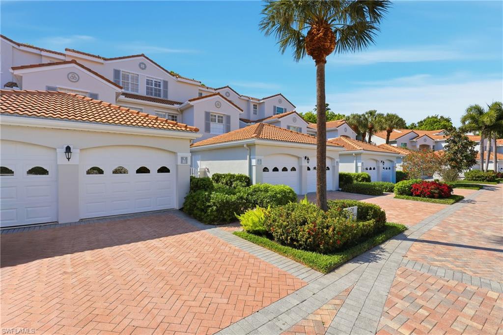 8420 Excalibur Cir R6 Property Photo 3