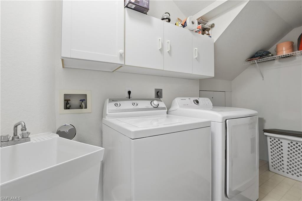 8420 Excalibur Cir R6 Property Photo 30