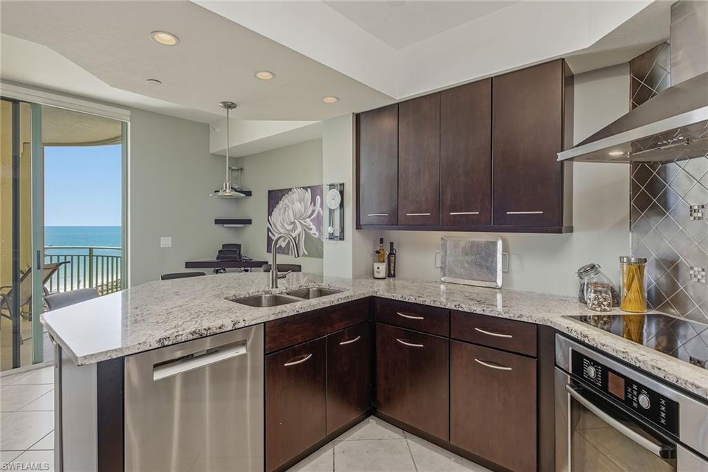 980 Cape Marco Dr 507 Property Photo 6