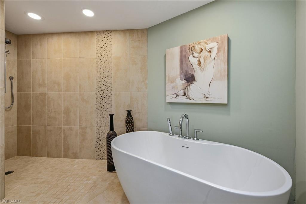 980 Cape Marco Dr 507 Property Photo 18