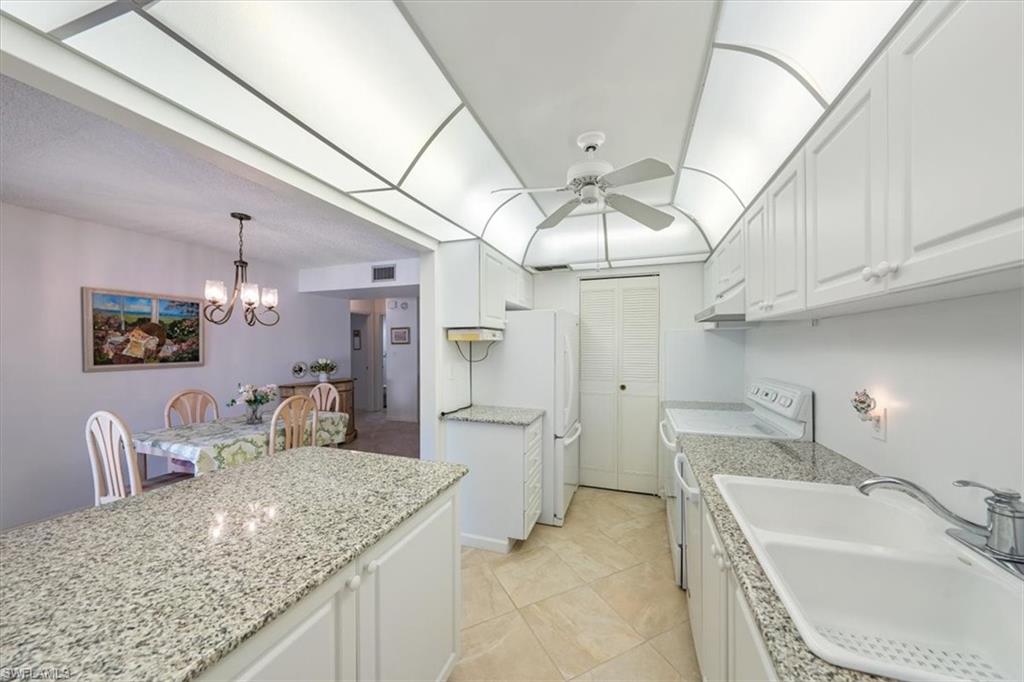 788 Park Shore Dr D30 Property Photo 9