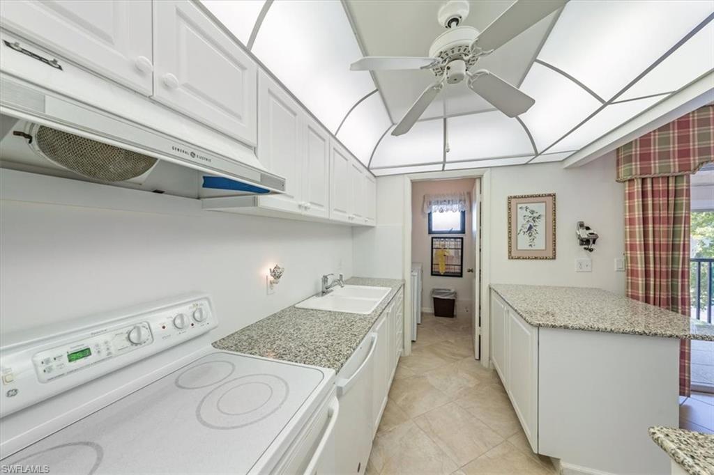 788 Park Shore Dr D30 Property Photo 10