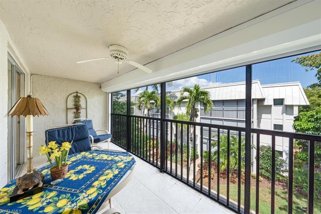 788 Park Shore Dr D30 Property Photo 21