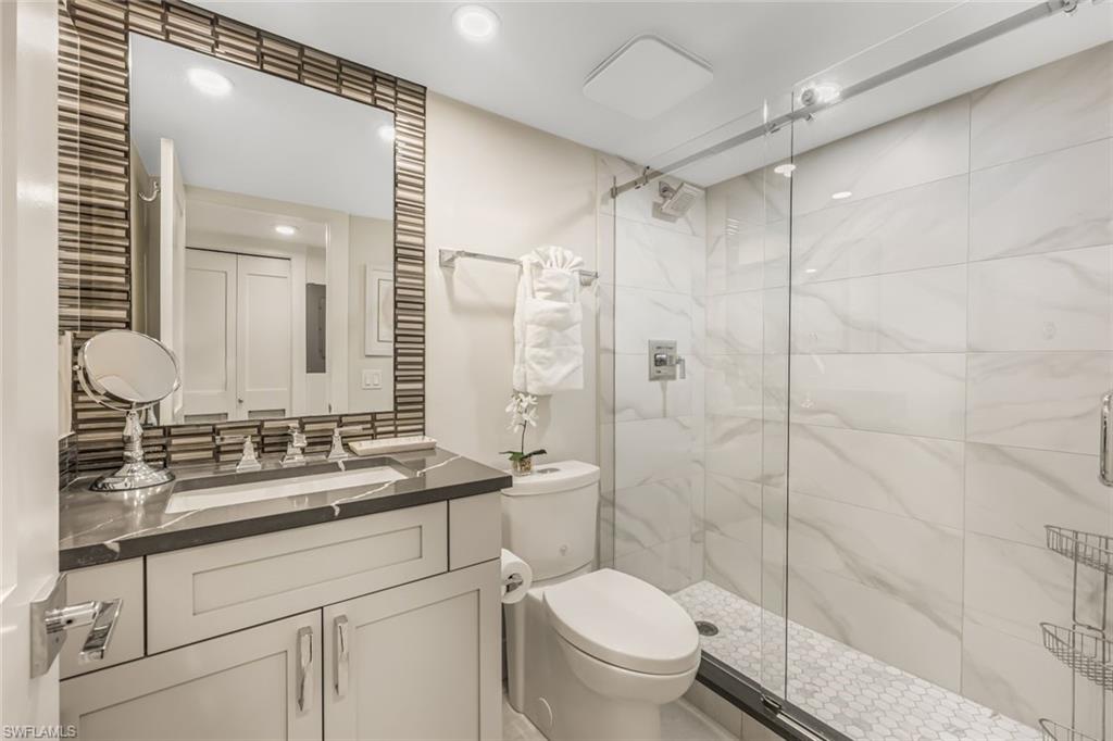 10562 Gulf Shore Dr 202 Property Photo 5