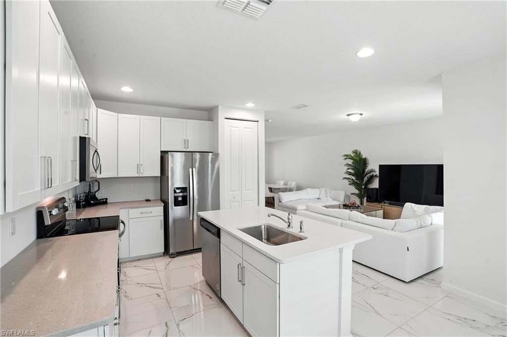 26548 Bonita Fairways Blvd Property Photo 2