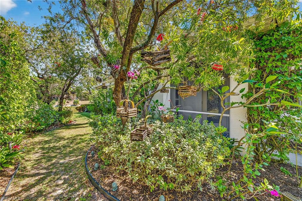 9560 Village View Blvd Property Photo 2