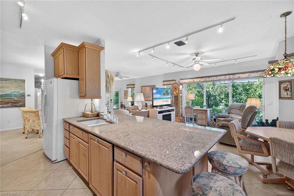 9560 Village View Blvd Property Photo 5