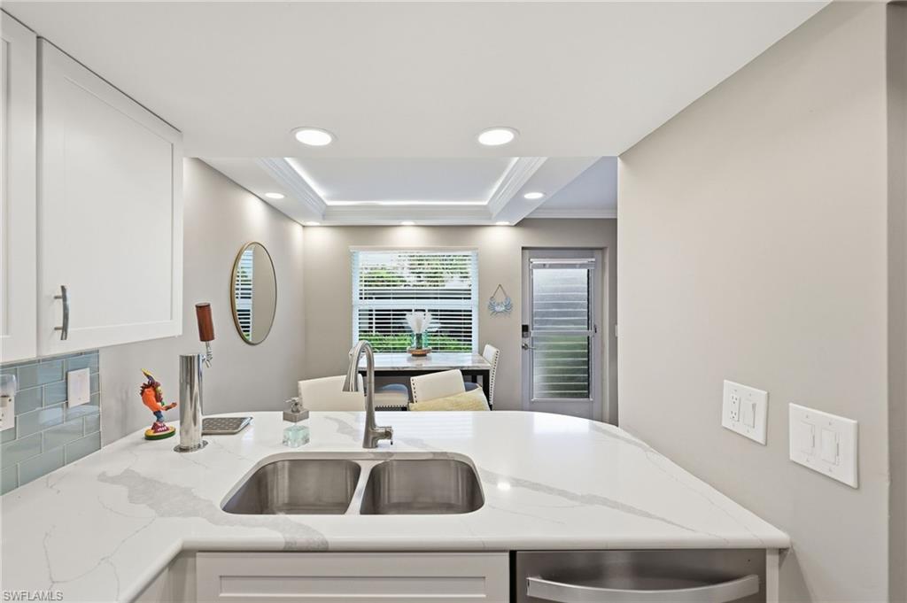 330 Kon Tiki Dr C7 Property Photo 11