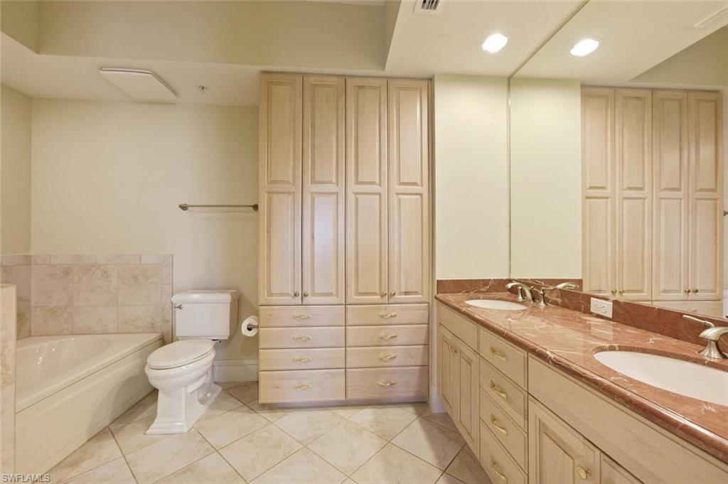 5068 Annunciation Cir 4310 Property Photo 20