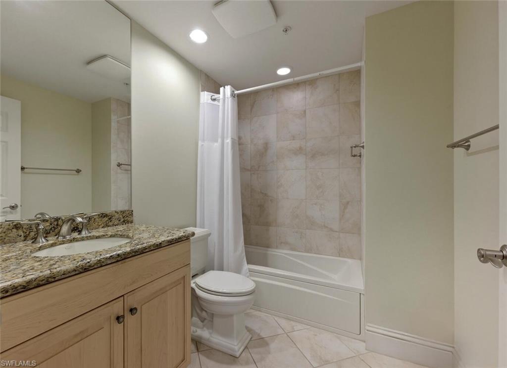 5068 Annunciation Cir 4310 Property Photo 25