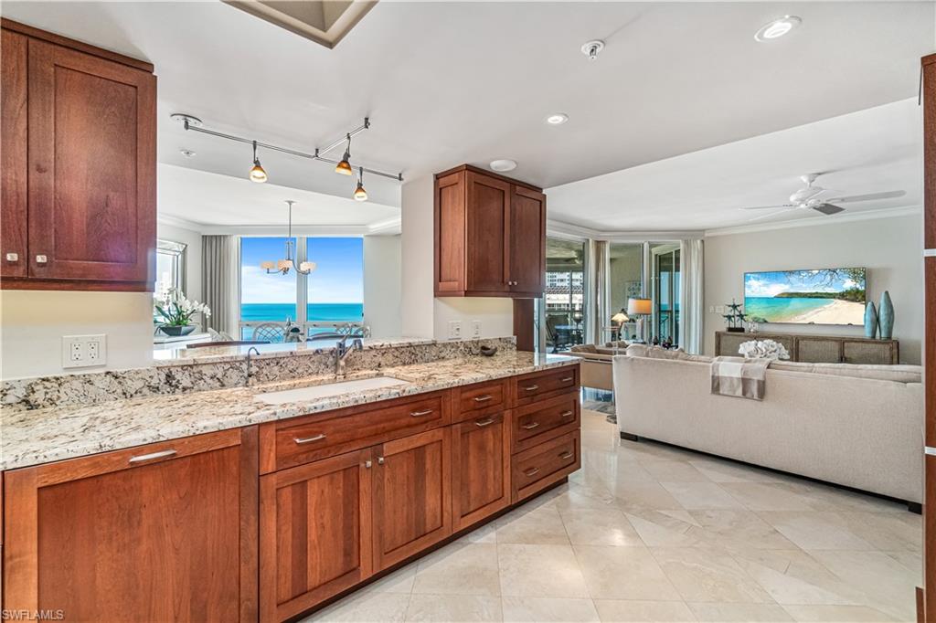 4021 Gulf Shore Blvd N 1804 Property Photo 13