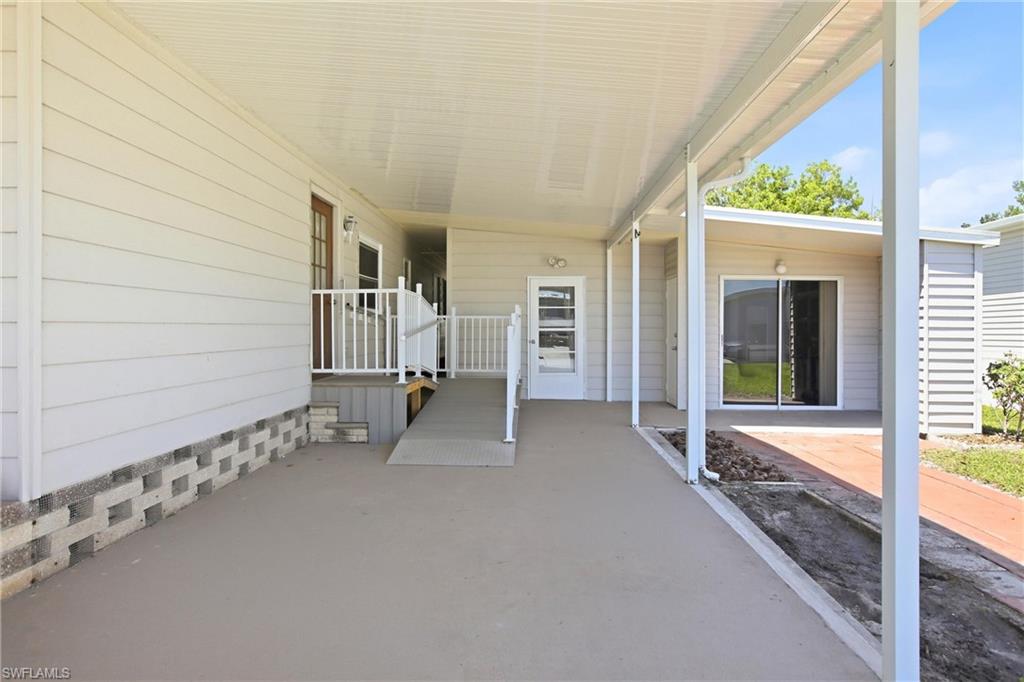 181 Manatee Loop Property Photo 10