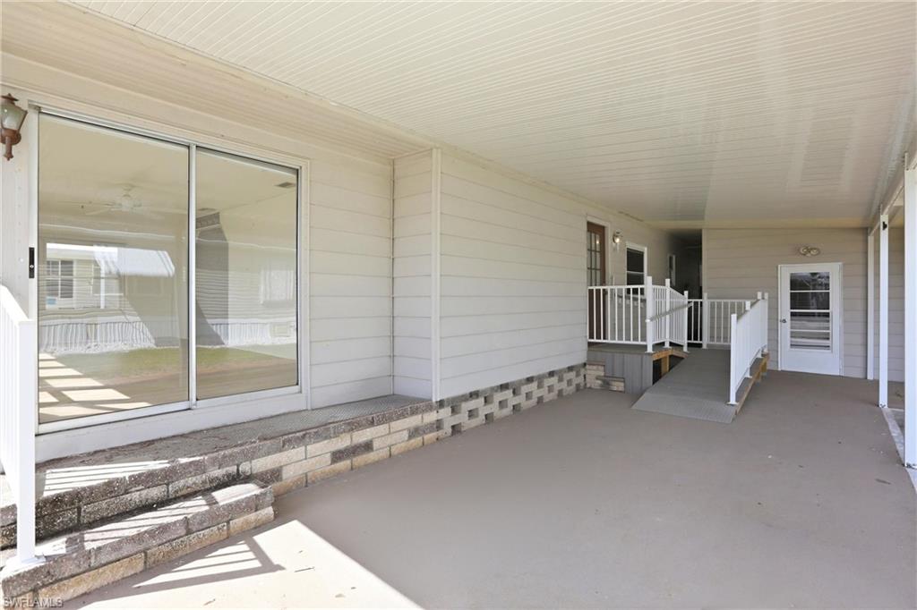 181 Manatee Loop Property Photo 11