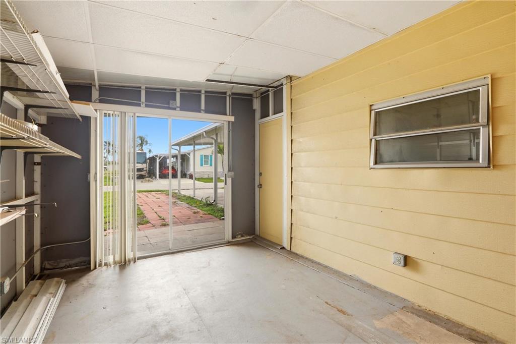 181 Manatee Loop Property Photo 44