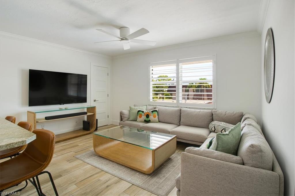 457 Tallwood St 305 Property Photo 6