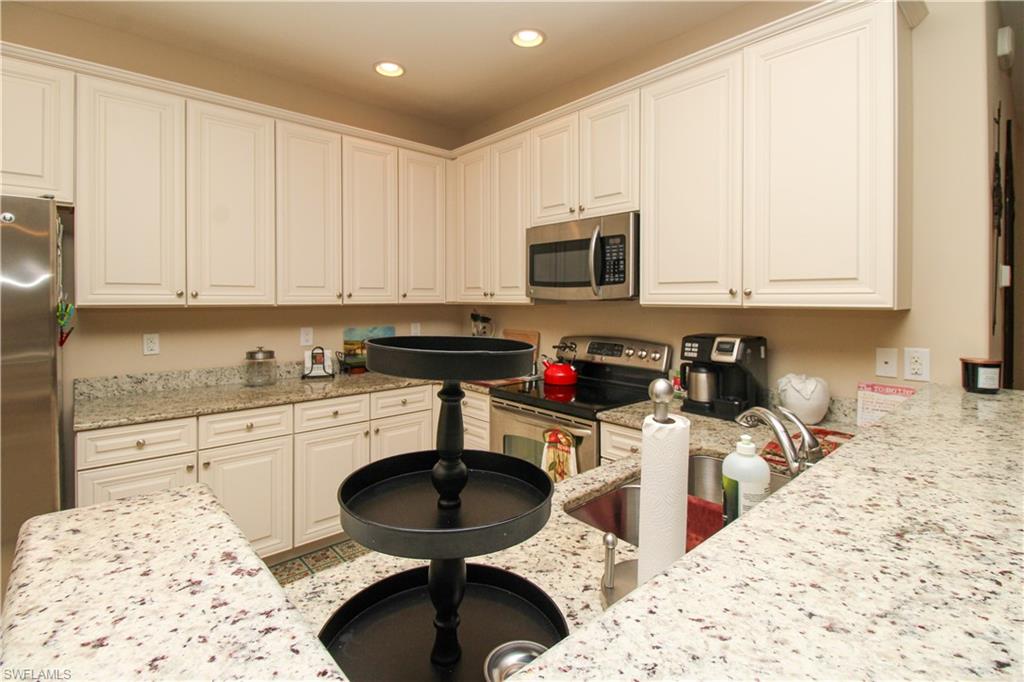 9054 Capistrano St N 4003 Property Photo 16