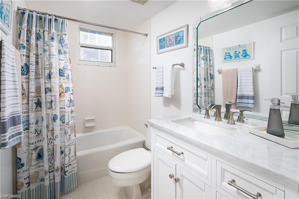 5550 Heron Point Dr 305 Property Photo 11
