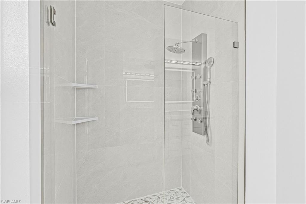 343 Pullman St Property Photo 20