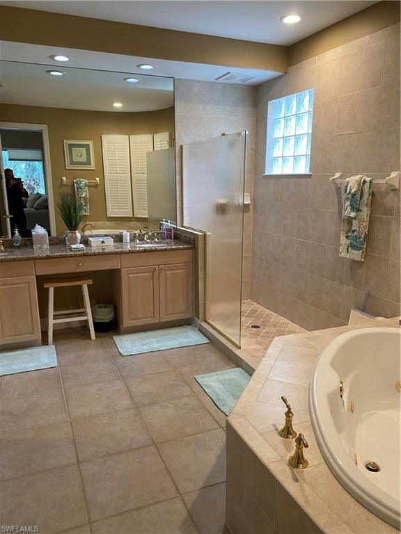 2662 Bolero Dr 10-2 Property Photo 16