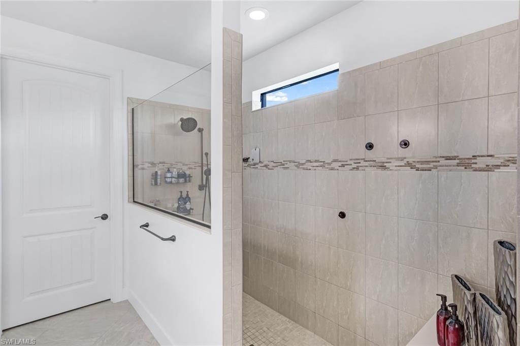 9403 Surfbird Ct Property Photo 20