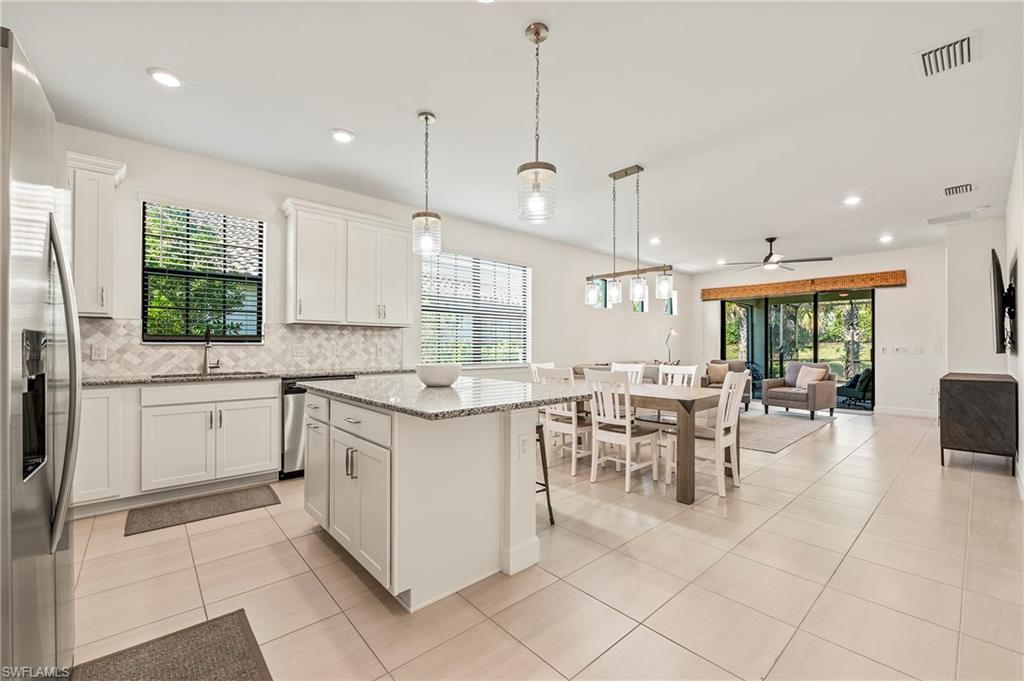12350 Canal Grande Dr Property Photo 3