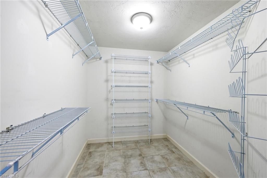 13105 Vanderbilt Dr 407 Property Photo 26