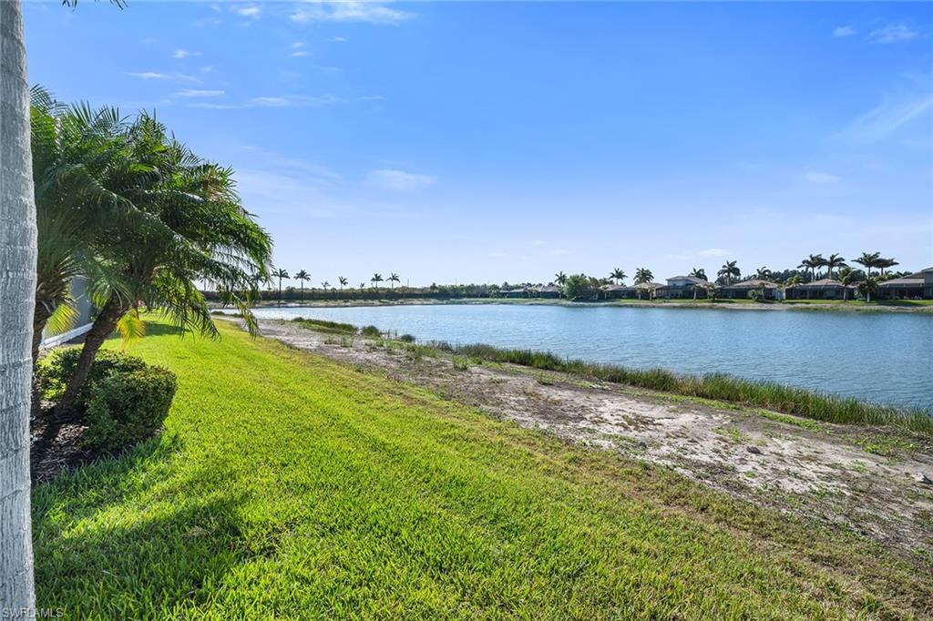 14815 Edgewater Cir Property Photo 28