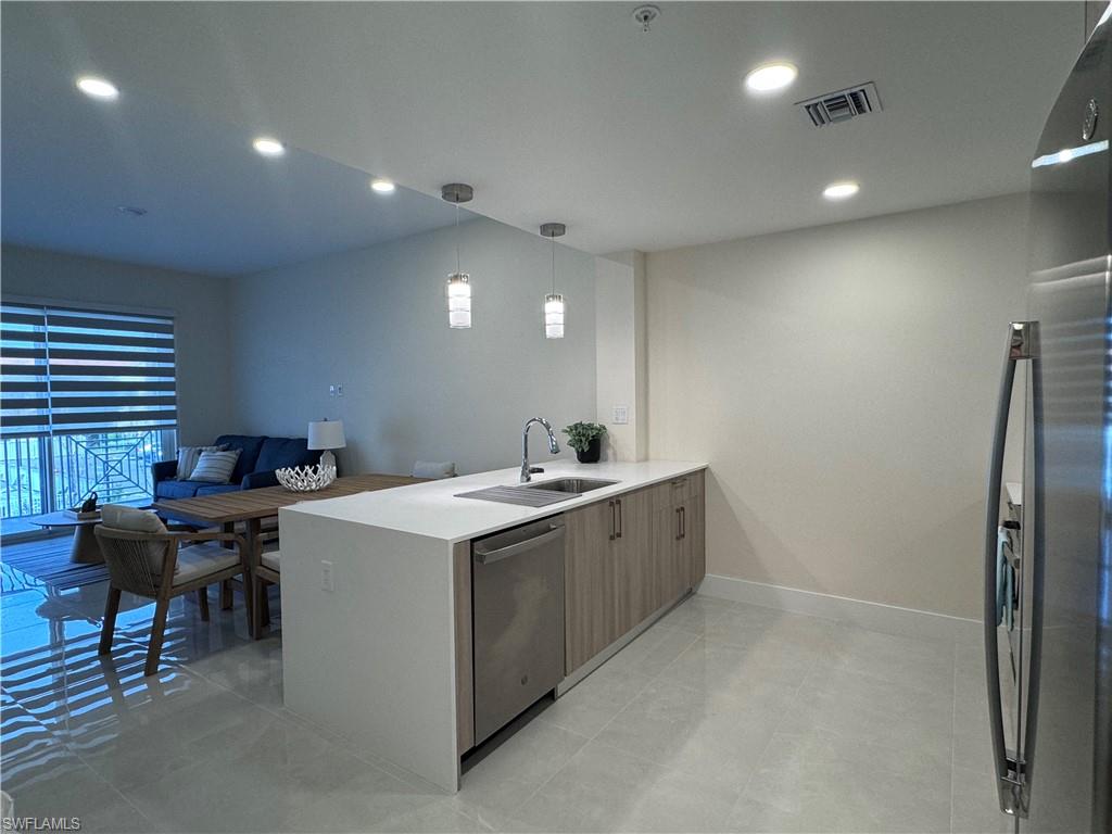 26600 Rosewood Point DR 102 Property Photo 1
