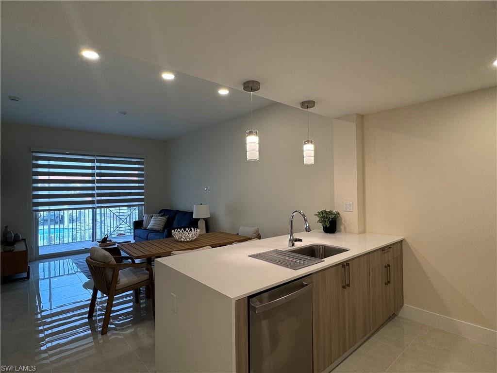 26600 Rosewood Point Dr 102 Property Photo 2