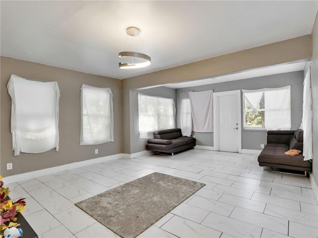 1132 River Rd Property Photo 6