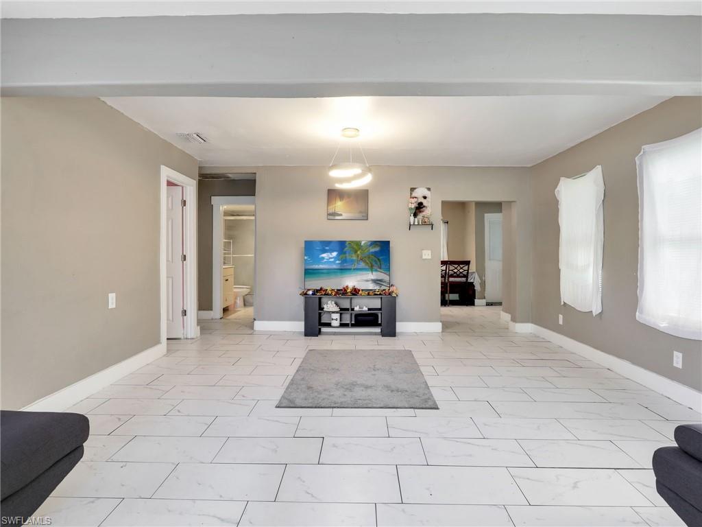1132 River Rd Property Photo 7