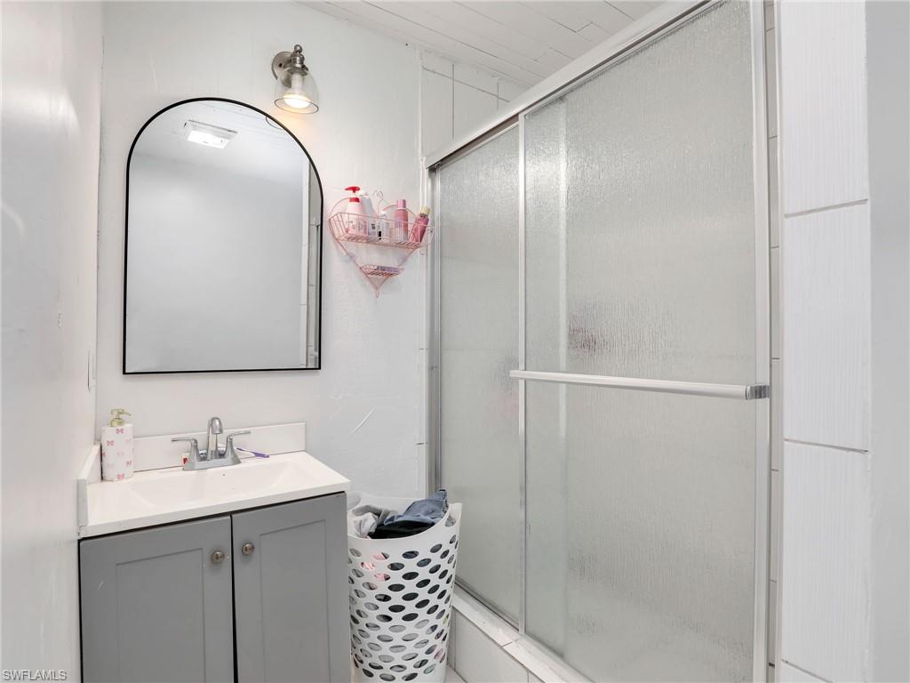 1132 River Rd Property Photo 17