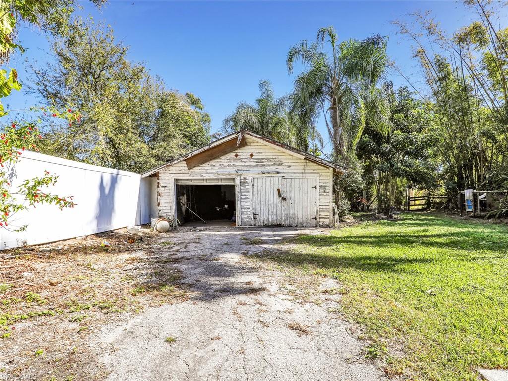 1132 River Rd Property Photo 22