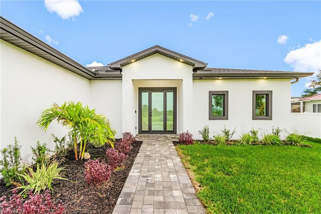 1630 17th Ter Property Photo 3