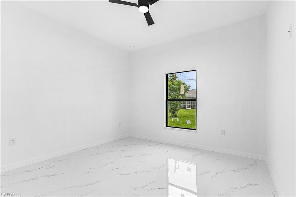 1630 17th Ter Property Photo 8