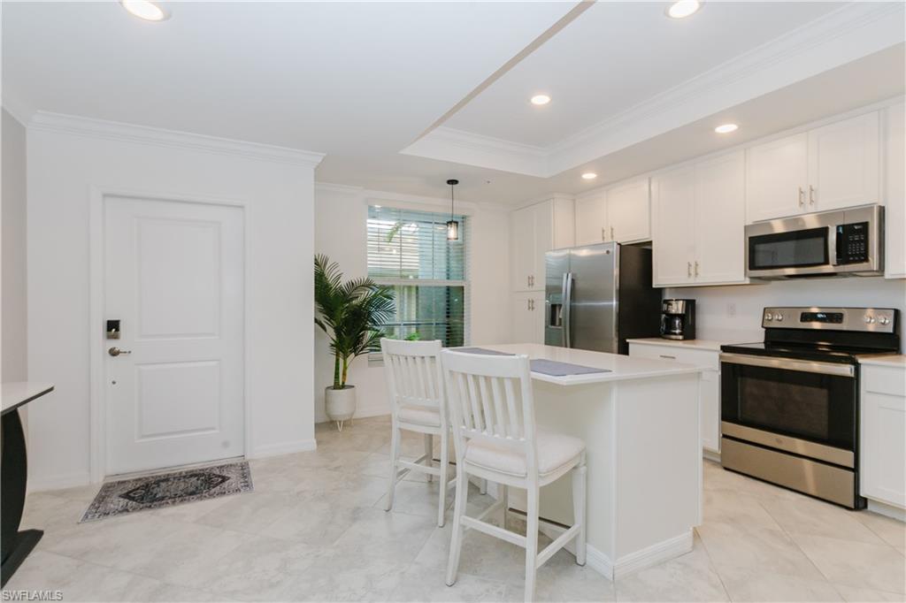 6023 Ellerston Cir 1816 Property Photo 2