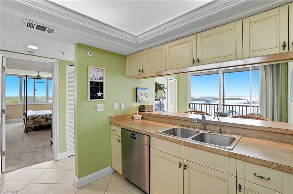 4745 Estero Blvd 801 Property Photo 21