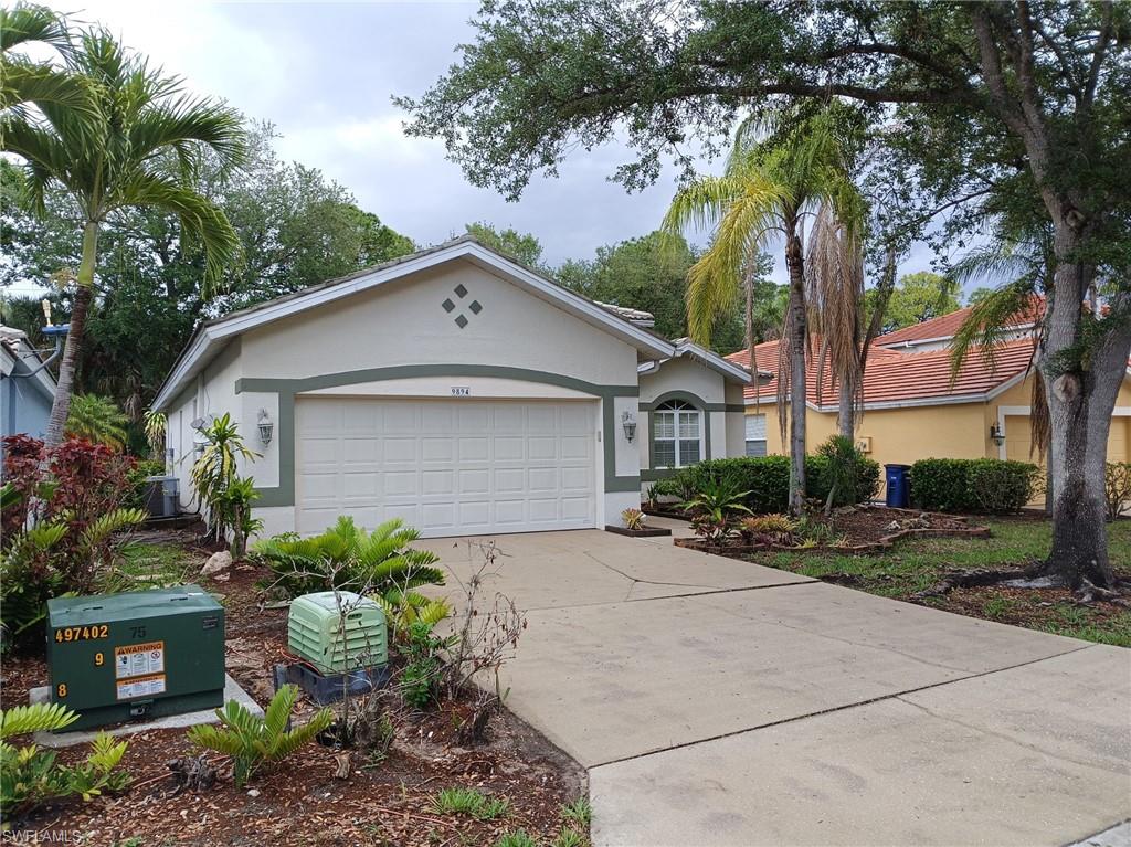 9894 Colonial WALK N Property Photo 1