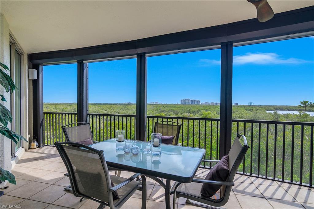 425 Cove Tower Dr 504 Property Photo 8