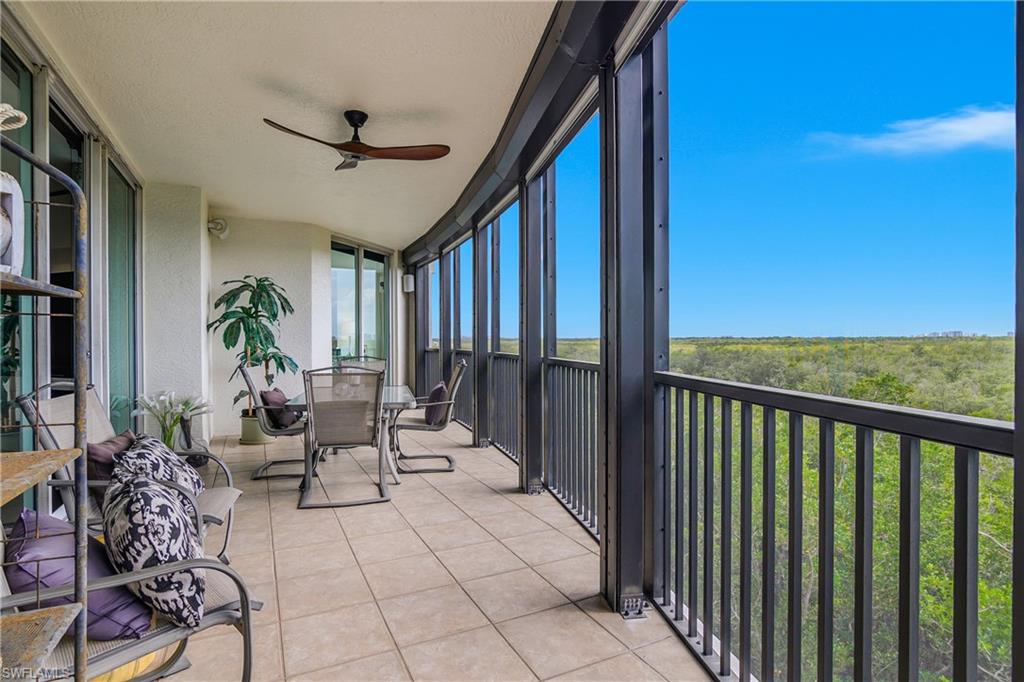 425 Cove Tower Dr 504 Property Photo 11