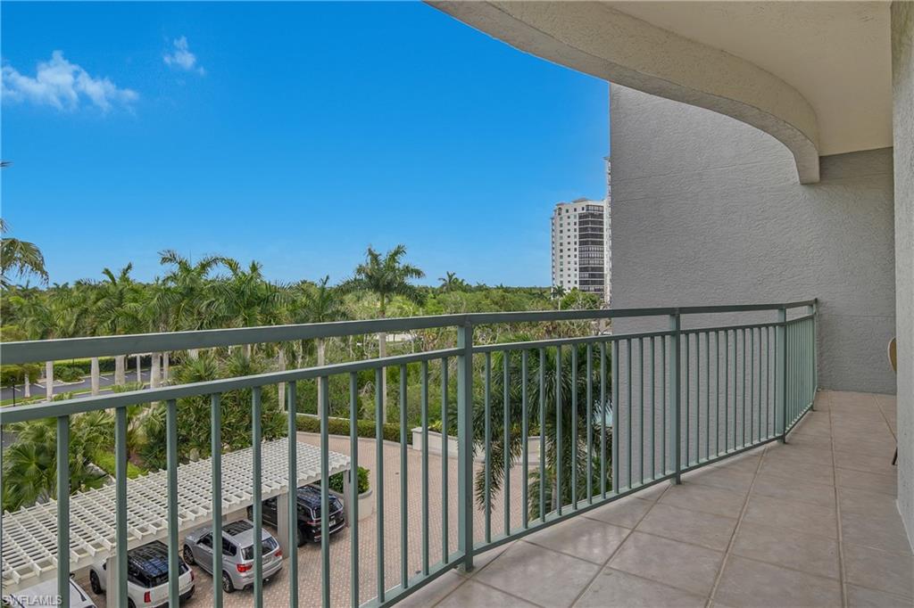 425 Cove Tower Dr 504 Property Photo 27