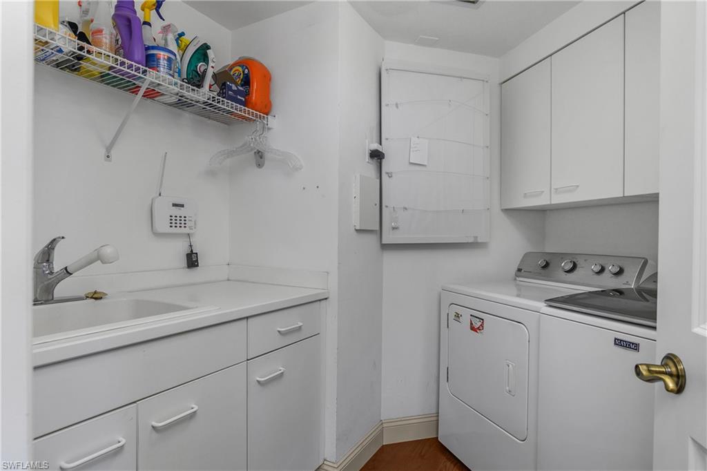 425 Cove Tower Dr 504 Property Photo 28