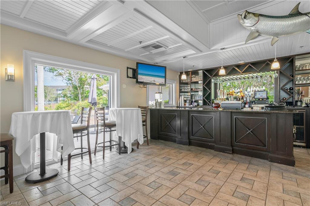 425 Cove Tower Dr 504 Property Photo 37