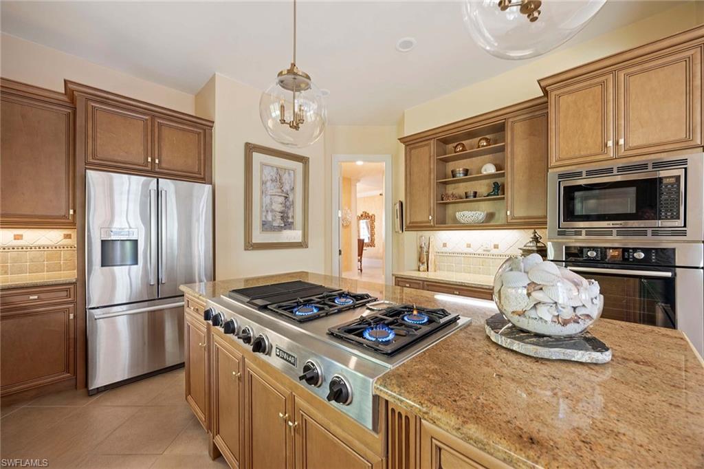 4661 Via Ravenna Property Photo 16