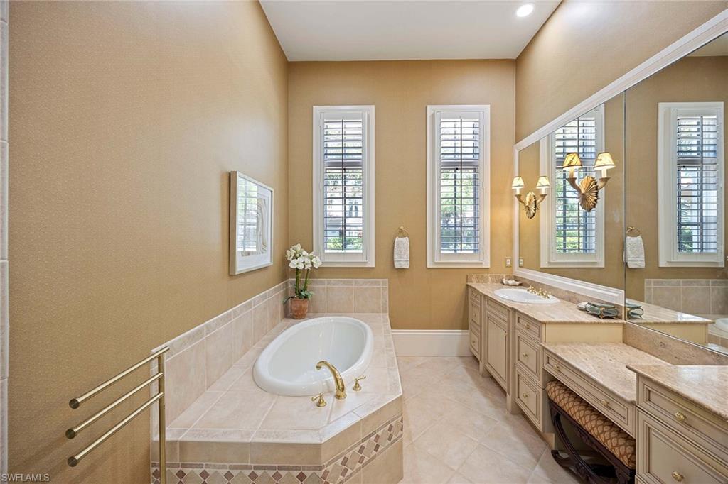 4661 Via Ravenna Property Photo 22