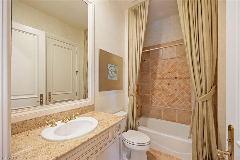 4661 Via Ravenna Property Photo 33