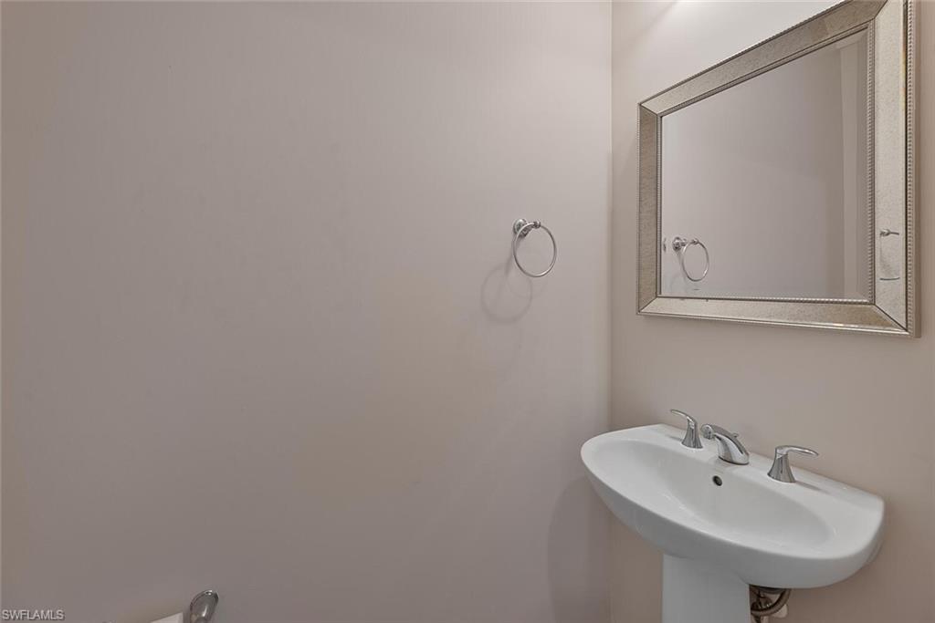 13010 Pembroke Dr Property Photo 17
