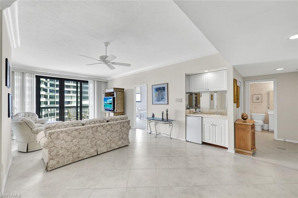 220 Collier Blvd Ph-c Property Photo 7